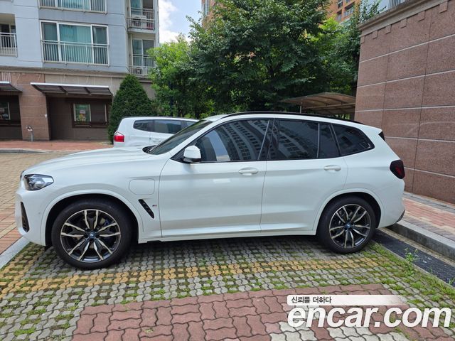 BMW X3 xDrive 30e M Sport — пробег 35 589 км — фото 2 из 5