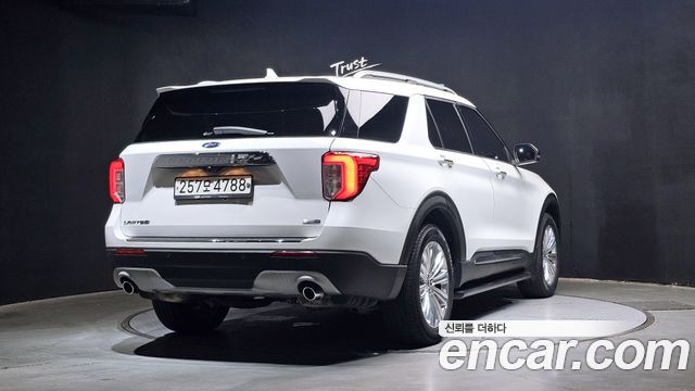 Ford Explorer 2.3 LimIted 4WD — пробег 34 648 км — фото 2 из 5