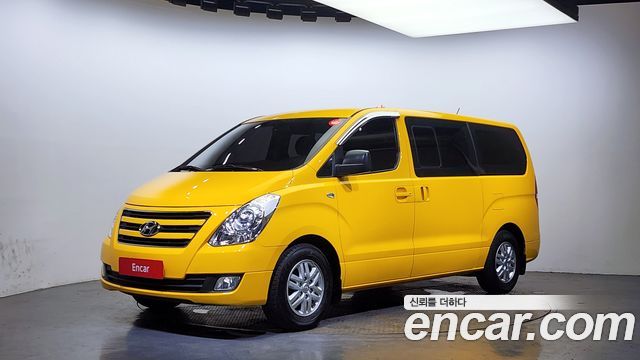 Hyundai Starex 12-Seater Wagon Smart — пробег 150 153 км — фото 1 из 5