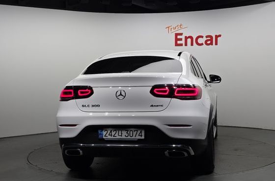 Mercedes-Benz GLC-Class GCL300 4MATIC Coupe — пробег 43 106 км — фото 4 из 5