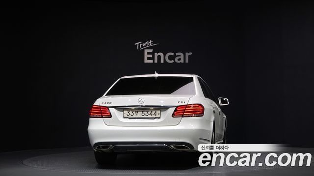 Mercedes-Benz E-Class из Кореи Encar