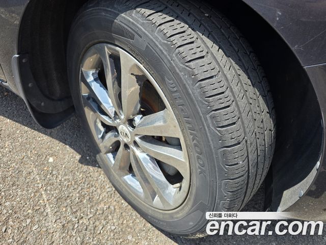 Kia Carnival 9-seater Prestige — пробег 221 752 км — фото 5 из 5