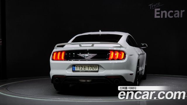 Ford Mustang Coupe — пробег 114 292 км — фото 4 из 5