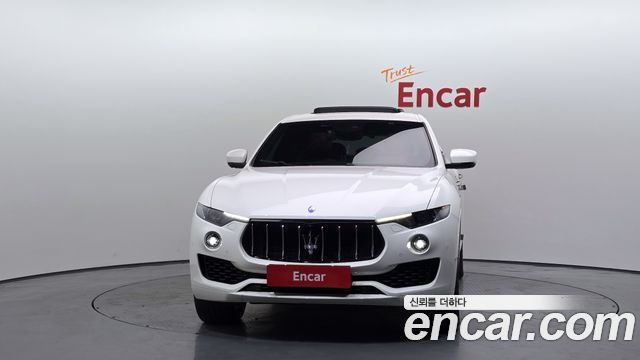 Maserati Levante из Кореи Encar