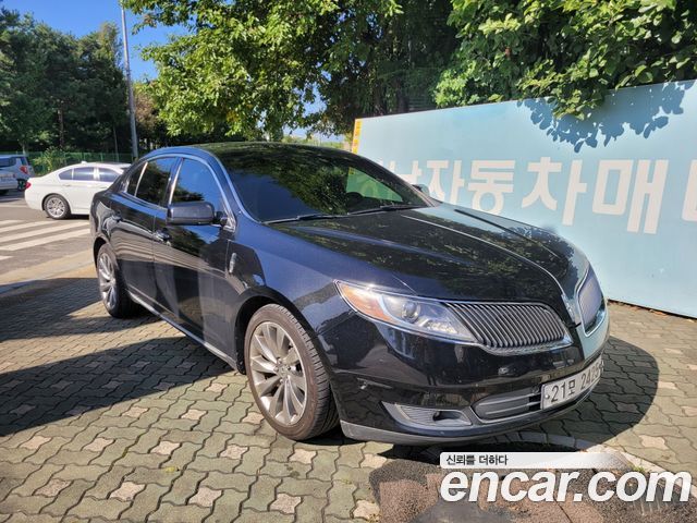 Lincoln MKS 3.7 — пробег 140 000 км — фото 1 из 5