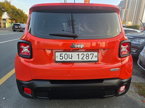 Jeep Renegade 2.4 Longitude — пробег 100 100 км — фото 4 из 5