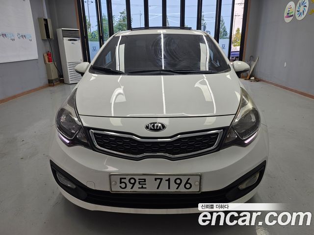 Kia pride 1.4 MPI Sedan Deluxe — пробег 105 656 км — фото 3 из 5