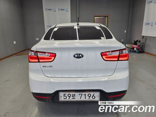 Kia pride 1.4 MPI Sedan Deluxe — пробег 105 656 км — фото 4 из 5