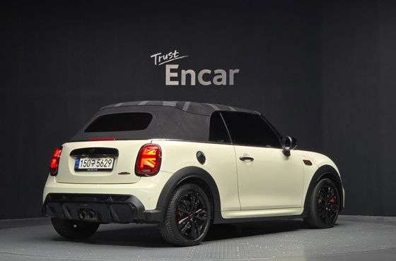 Mini Cooper Convertible JCW 3rd — пробег 75 826 км — фото 2 из 5