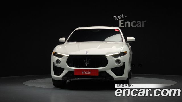 Maserati Levante из Кореи Encar