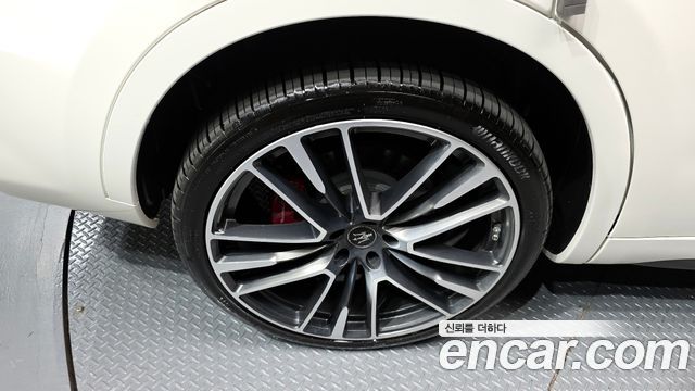 Maserati Levante из Кореи Encar