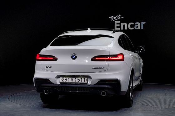BMW X4 xDrive20d M Sport — пробег 64 328 км — фото 4 из 5