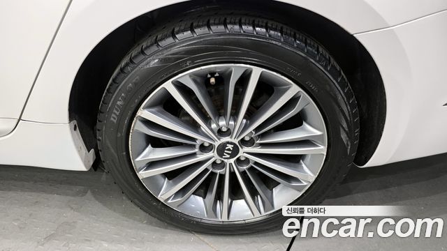 Kia K7 из Кореи Encar