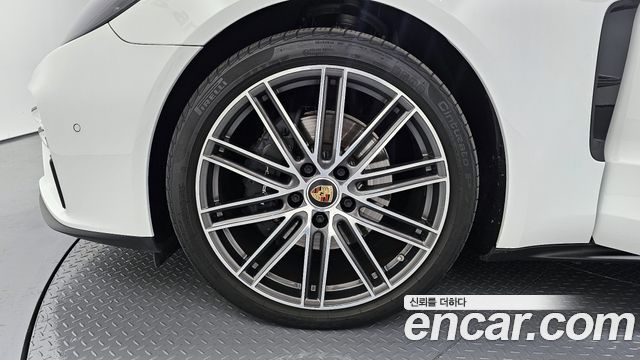 Porsche Panamera 2.9 AWD — пробег 42 420 км — фото 5 из 5