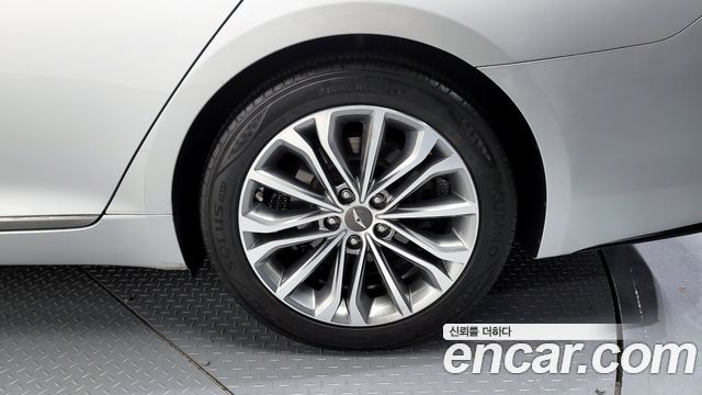 Hyundai Genesis из Кореи Encar