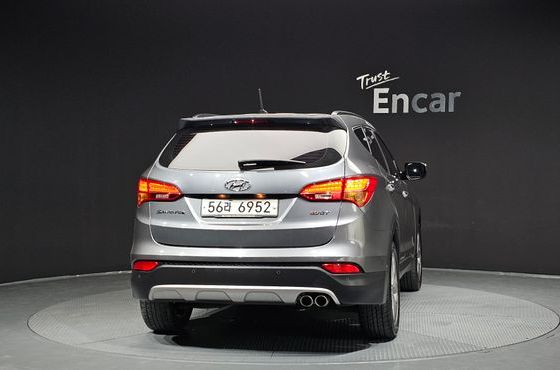 Hyundai Santafe Diesel(e-VGT) 2.0 2WD Exclusive — пробег 117 652 км — фото 4 из 5