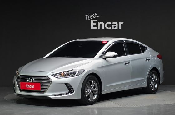 Hyundai AVANTE 1.6 GDI Modern — пробег 70 037 км — фото 1 из 5