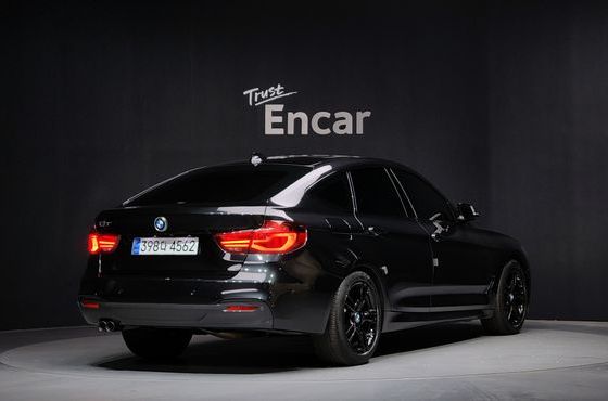 BMW Gran Turismo GT 320d M Sport Premium — пробег 64 124 км — фото 2 из 5