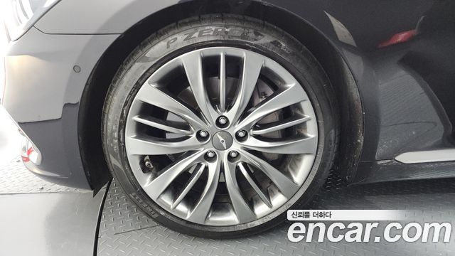 Hyundai Genesis из Кореи Encar