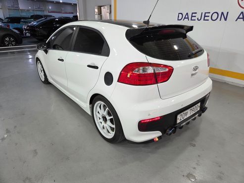 Kia pride 5DR 1.6 GDI Prestige — пробег 156 077 км — фото 3 из 5