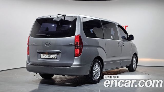 Hyundai Starex 11-Seater Wagon Smart — пробег 118 556 км — фото 2 из 5