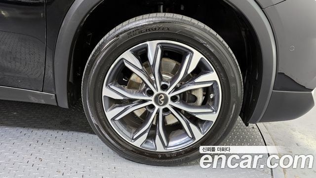 Infiniti QX30 из Кореи Encar