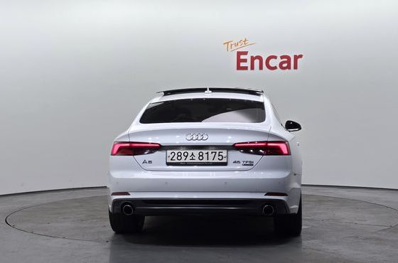 Audi A5 45 TFSI Quattro Premium Sportback — пробег 78 568 км — фото 4 из 5