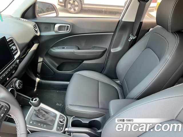 Hyundai Venue 1,6 Premium — пробег 8 342 км — фото 5 из 5
