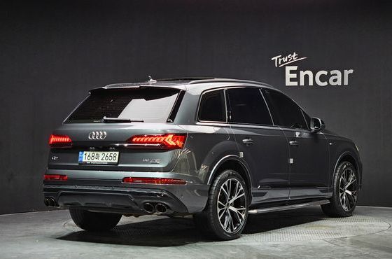 Audi Q7 55 TFSI Quattro Premium — пробег 65 782 км — фото 2 из 5