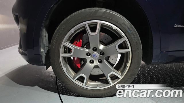 Maserati Levante из Кореи Encar