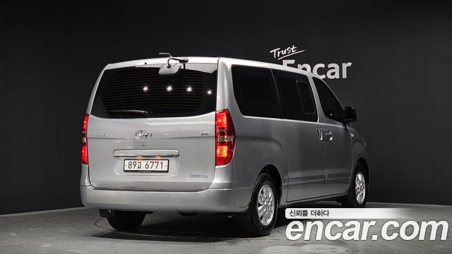 Hyundai Starex 5-Seater VAN Smart — пробег 144 293 км — фото 2 из 5