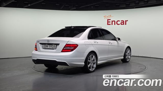 Mercedes-Benz C-Class из Кореи Encar