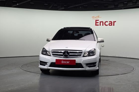 Mercedes-Benz C-Class C200 CGI Avantgarde Style Package — пробег 85 670 км — фото 3 из 5
