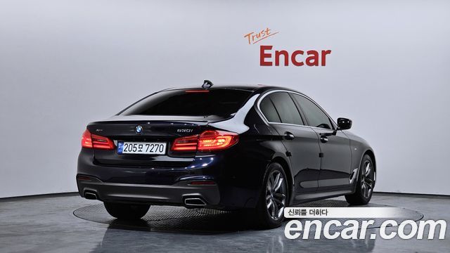 BMW 5-Series 530i xDrive M Sport Package — пробег 156 235 км — фото 2 из 5