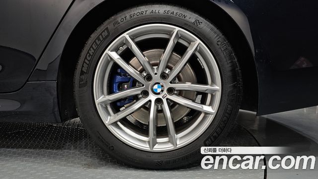 BMW 5-Series 530i xDrive M Sport Package — пробег 156 235 км — фото 5 из 5