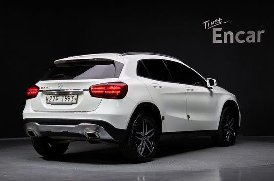 Mercedes-Benz GLA-Class GLA220 — пробег 139 639 км — фото 2 из 5