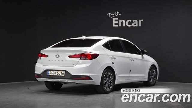 Hyundai AVANTE из Кореи Encar