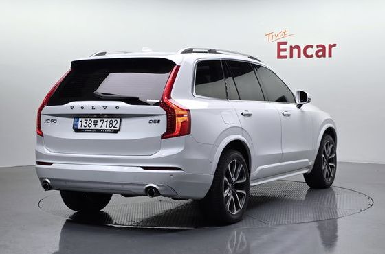Volvo XC90 D5 Momentum — пробег 100 854 км — фото 2 из 5