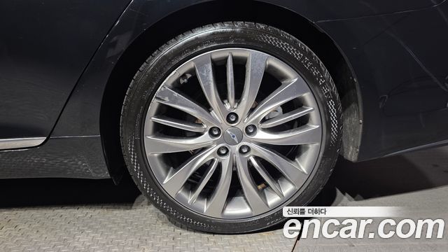 Hyundai Genesis из Кореи Encar