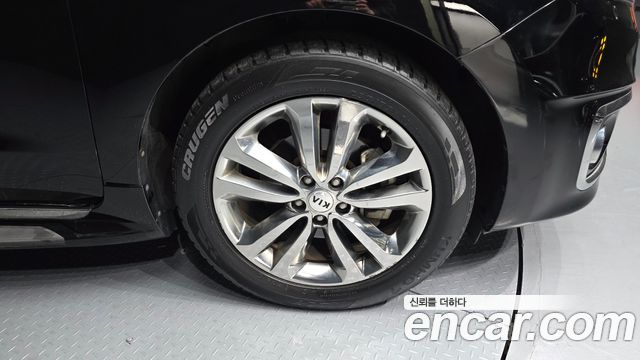 Kia Carnival 9-seater Prestige — пробег 84 679 км — фото 5 из 5