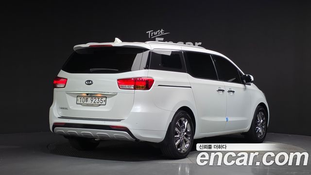 Kia Carnival из Кореи Encar