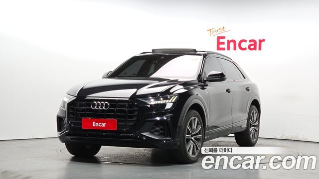 Audi Q8 55 TFSI Quattro Premium — пробег 123 617 км — фото 1 из 5