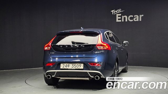 Volvo V40 из Кореи Encar