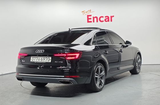Audi A4 40 TFSI Premium — пробег 70 070 км — фото 2 из 5