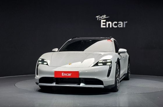 Porsche Taycan Turbo Cross Turismo — пробег 21 477 км — фото 3 из 5