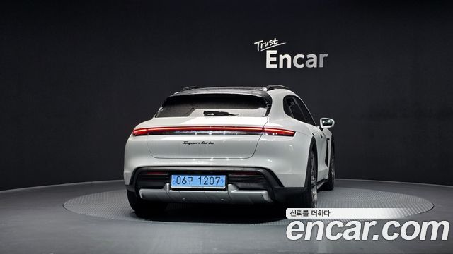 Porsche Taycan Turbo Cross Turismo — пробег 21 477 км — фото 4 из 5