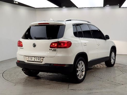 Volkswagen Tiguan 2.0 TDI Comfort 5N — пробег 238 480 км — фото 4 из 5