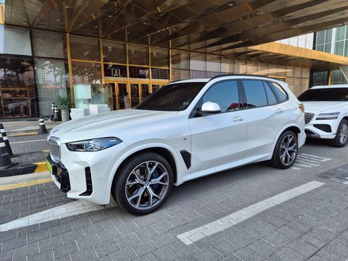 BMW X5 xDrive 40i M Sport — пробег 17 500 км — фото 5 из 5