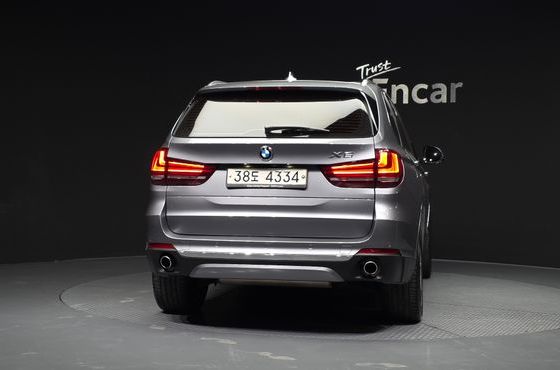 BMW X5 xDrive 30d — пробег 104 816 км — фото 4 из 5