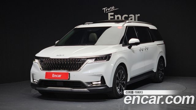 Kia Carnival 7-Seater Signature — пробег 92 000 км — фото 1 из 5